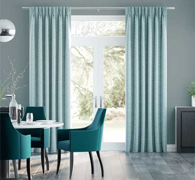 RV005 - Màn Vải Đẹp Cách Nhiệt Phòng Ăn Sang Trọng
