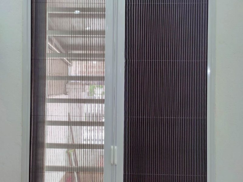 CLCM006 - Cửa lưới chống muỗi kết hợp rèm