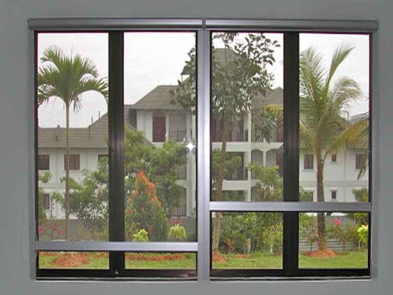 CLCM005 - Cửa lưới chống muỗi tự cuốn màu ghi